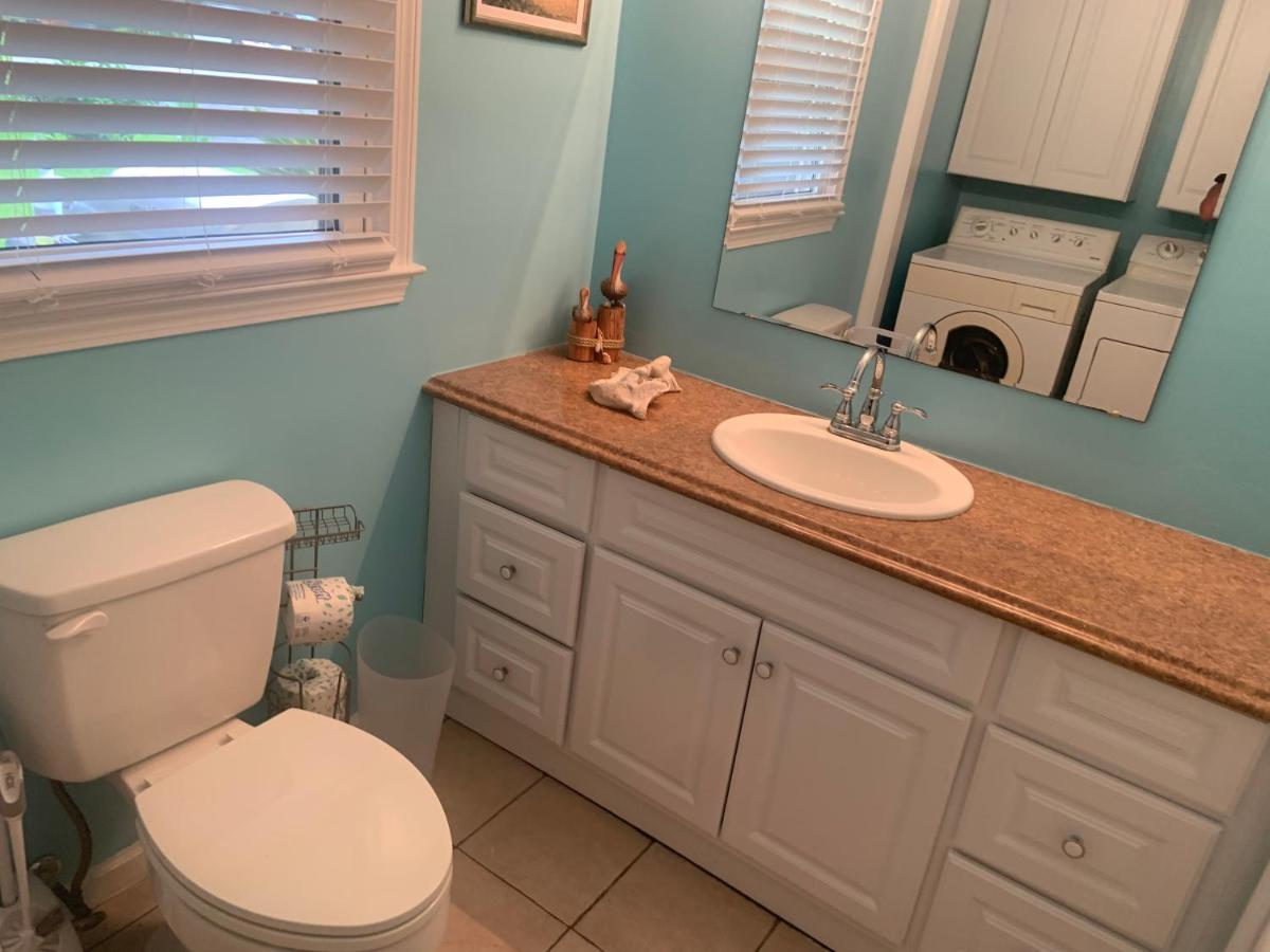 Cheerful Two Bedroom House 1.5 Miles From Beach. Myrtle Beach Kültér fotó