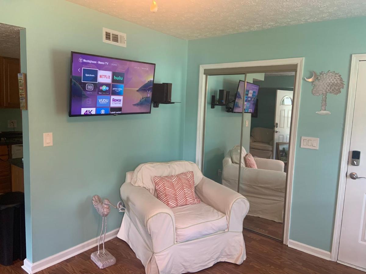 Cheerful Two Bedroom House 1.5 Miles From Beach. Myrtle Beach Kültér fotó
