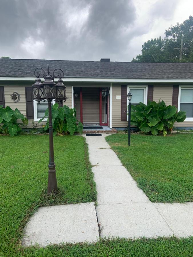 Cheerful Two Bedroom House 1.5 Miles From Beach. Myrtle Beach Kültér fotó